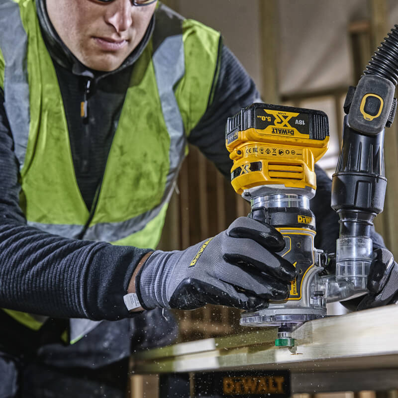 Фрезер акумуляторний DeWALT безщітковий DCW604N