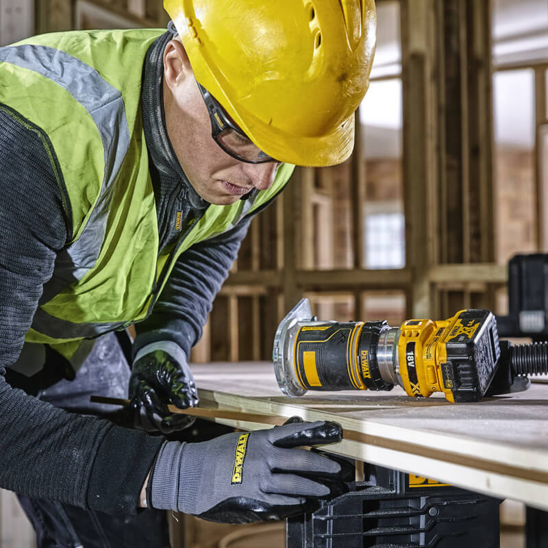 Фрезер акумуляторний DeWALT безщітковий DCW604N