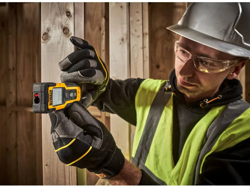 Лазерний далекомір DeWALT DWHT77100