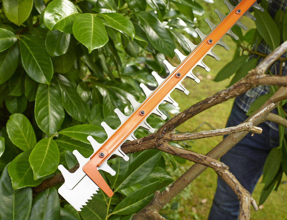 Кущоріз BLACK+DECKER BEHTS301