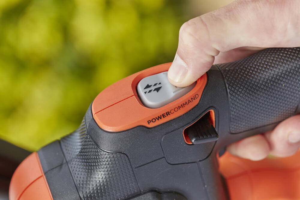 Акумуляторний кущоріз BLACK+DECKER BCHTS3625L1