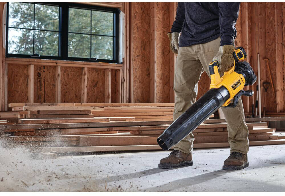 Повітродувка акумуляторна DeWALT DCMBL562N