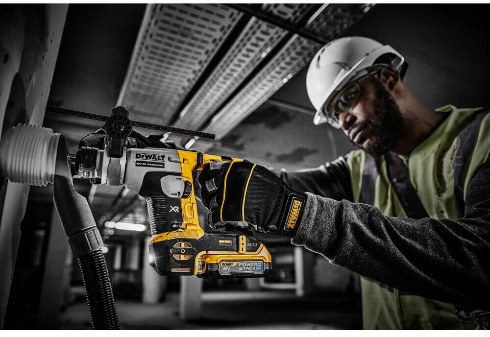 Акумуляторна батарея DeWALT PowerStack DCBP034