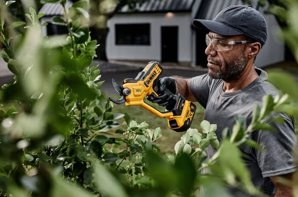 Акумуляторні ножиці DeWALT DCMPP568P1