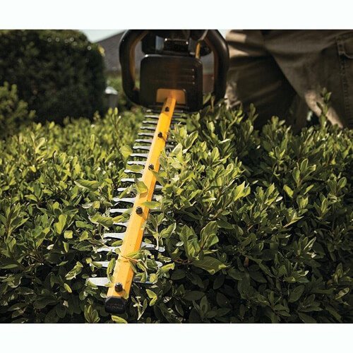 Акумуляторний кущоріз DeWALT DCM563P1