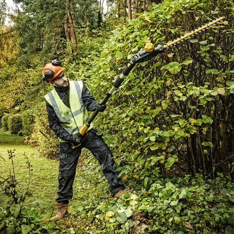 Акумуляторний кущоріз DeWALT DCMPH566P1