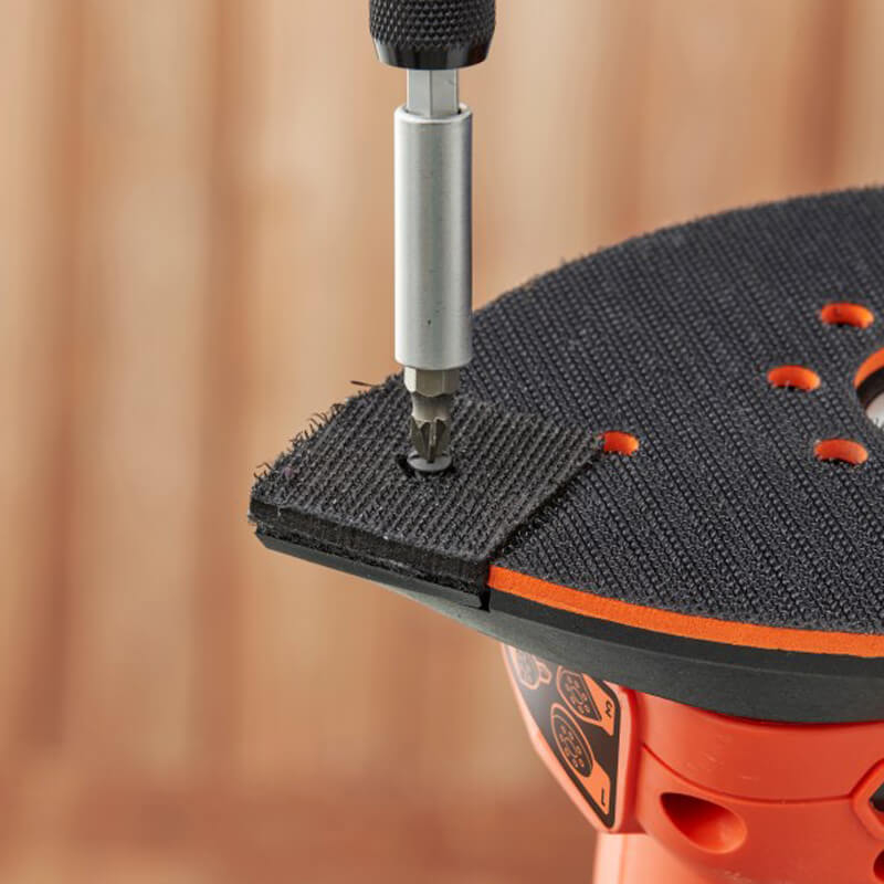 Електрична шліфмашина кутова BLACK+DECKER BEW200