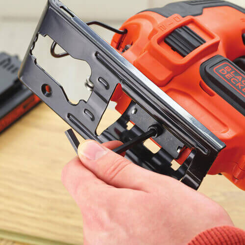 Акумуляторний електричний лобзик BLACK+DECKER BDCJS18N