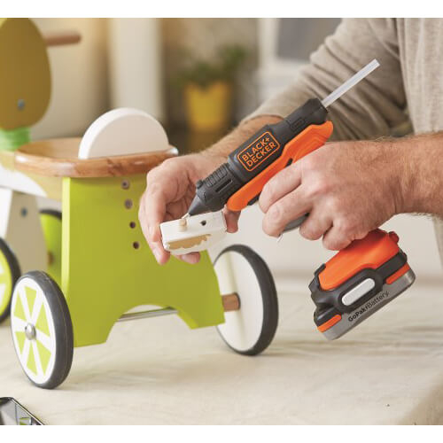 Клей-пістолет BLACK+DECKER BDCGG12N
