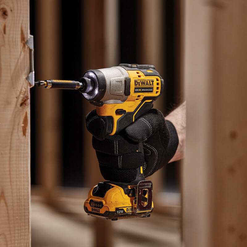 Набір інструментів DeWALT DCK2110L2T