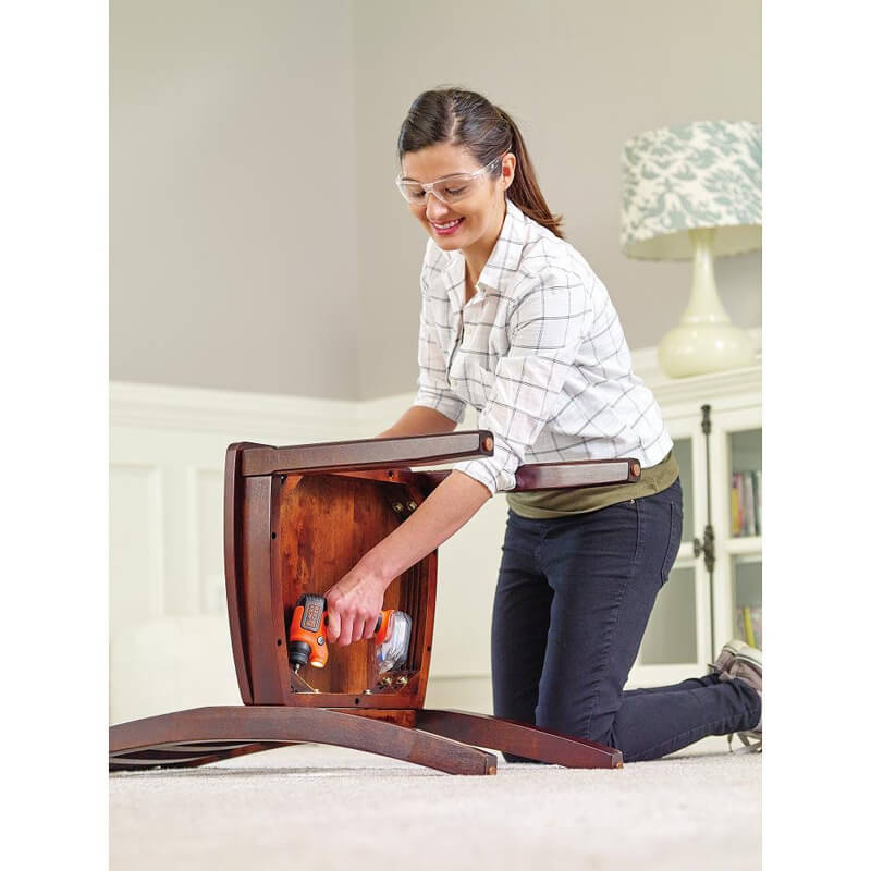 Акумуляторна викрутка BLACK+DECKER BDCSFS30C