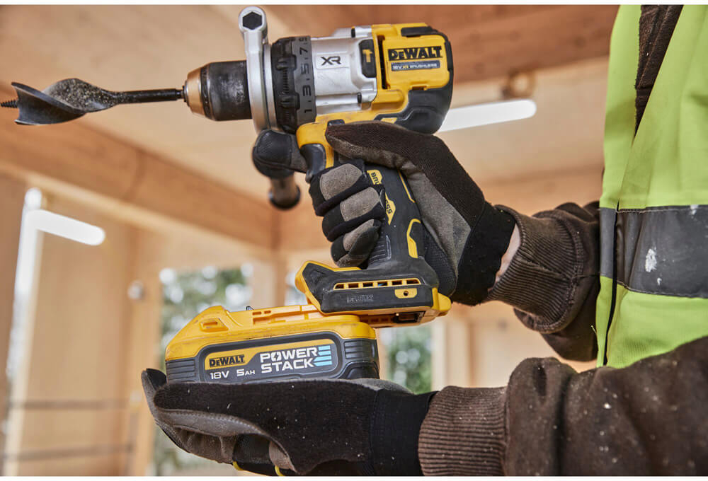 Дриль акумуляторний DeWALT DCD1007NT