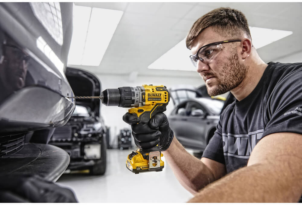 Дриль акумуляторний DeWALT безщітковий ударн