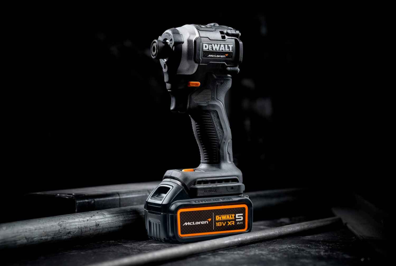 Акумуляторний шуруповерт DeWALT Шурупокрут ударний McLaren F1