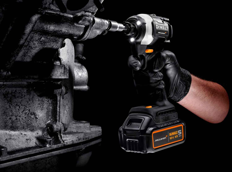 Акумуляторний шуруповерт DeWALT Шурупокрут ударний McLaren F1