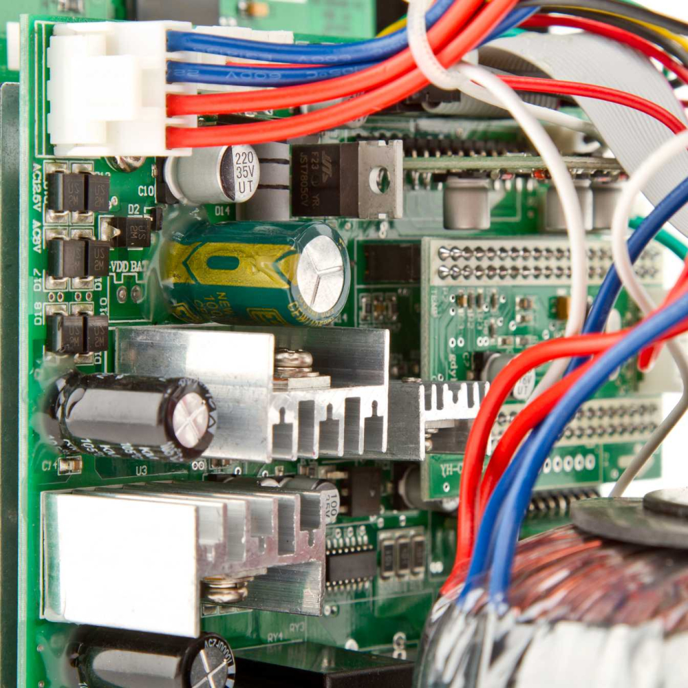 Джерело безперебійного живлення LogicPower UPS LPY-B-PSW-1500VA+ (1050Вт) 24В