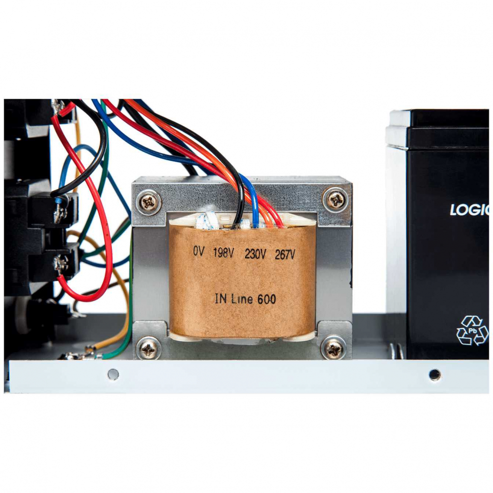 Джерело безперебійного живлення LogicPower LP 650VA (390 Вт)